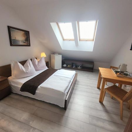 Iwona Pokoje Apartamenty Karwia Esterno foto