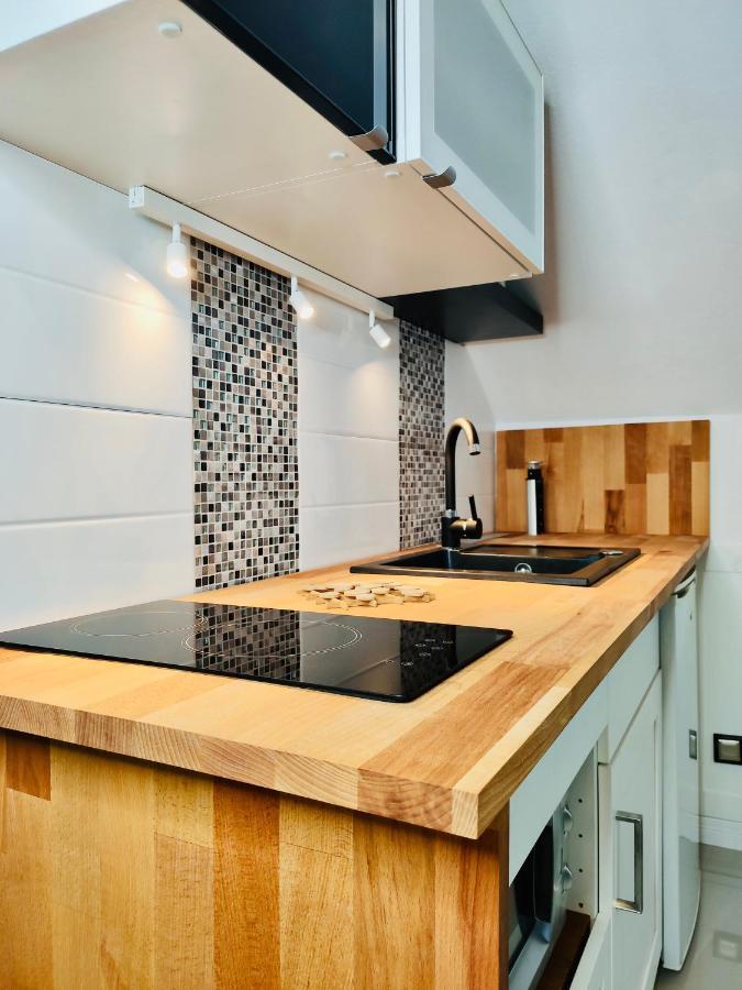 Iwona Pokoje Apartamenty Karwia Esterno foto