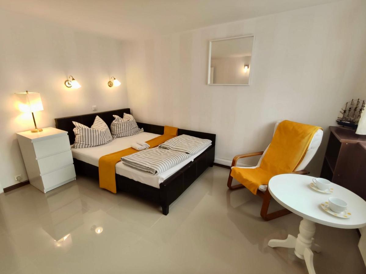 Iwona Pokoje Apartamenty Karwia Esterno foto
