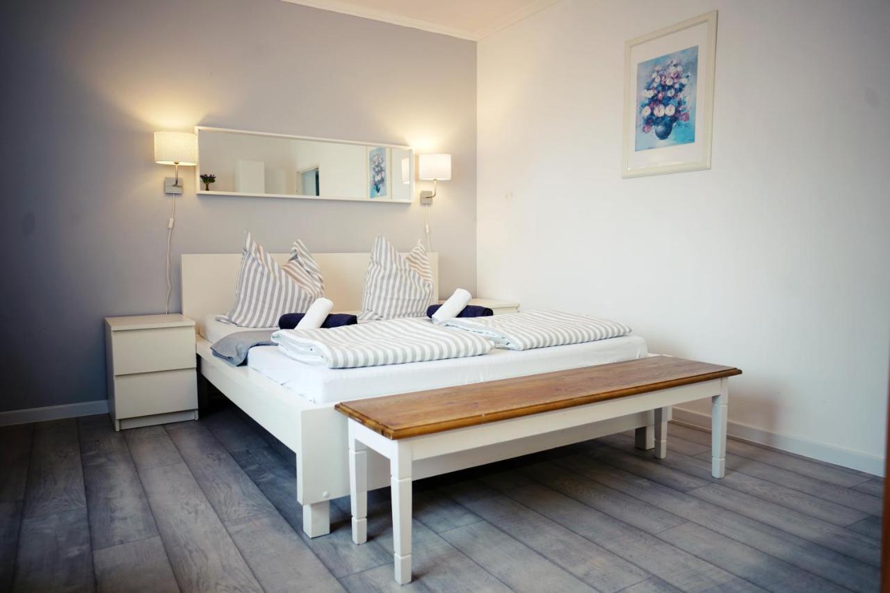 Iwona Pokoje Apartamenty Karwia Esterno foto