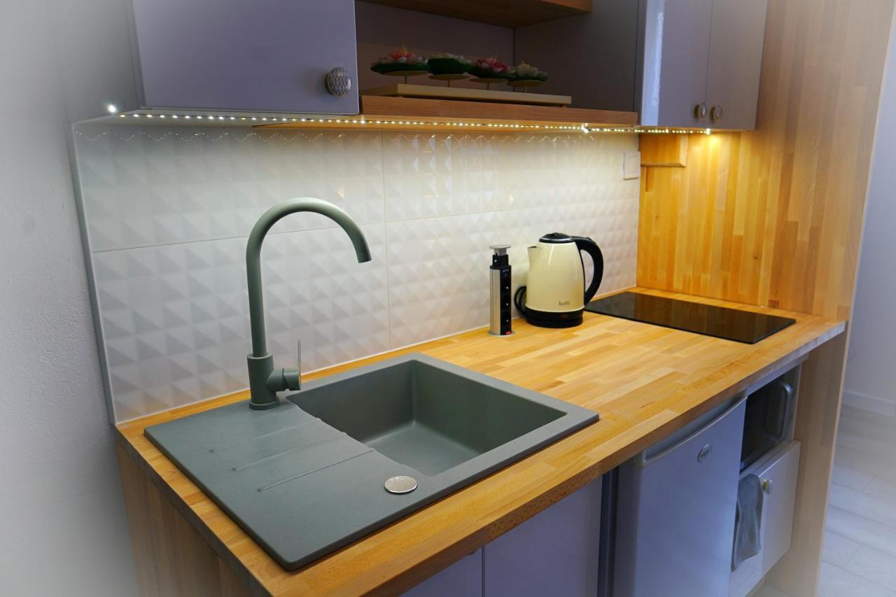Iwona Pokoje Apartamenty Karwia Esterno foto