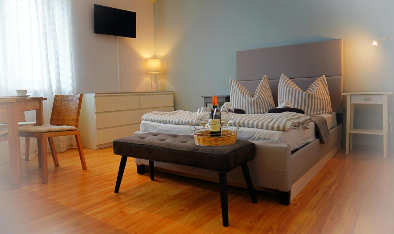 Iwona Pokoje Apartamenty Karwia Esterno foto
