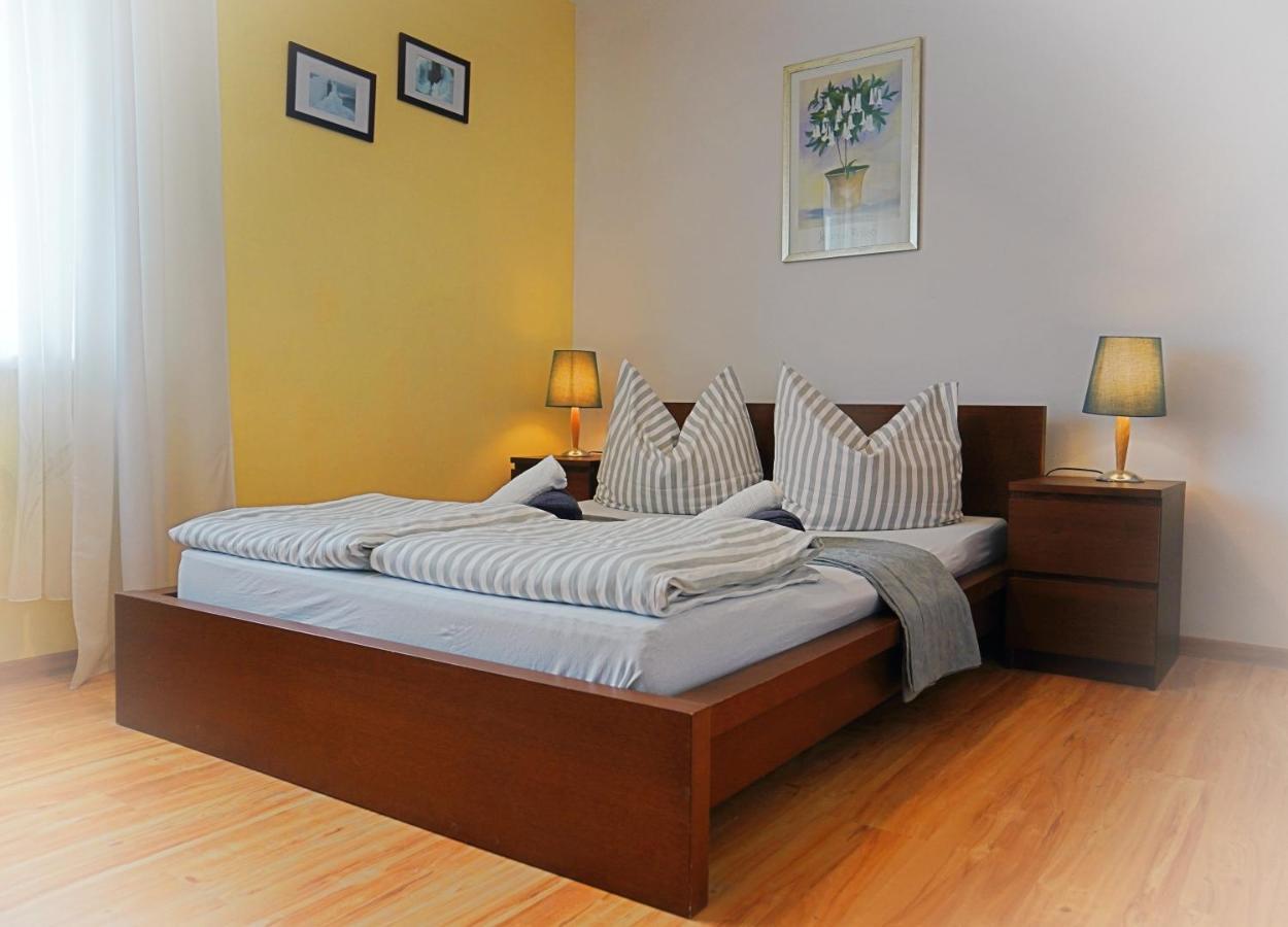 Iwona Pokoje Apartamenty Karwia Esterno foto