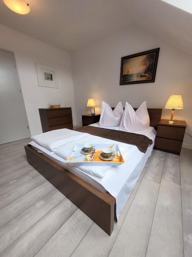 Iwona Pokoje Apartamenty Karwia Esterno foto