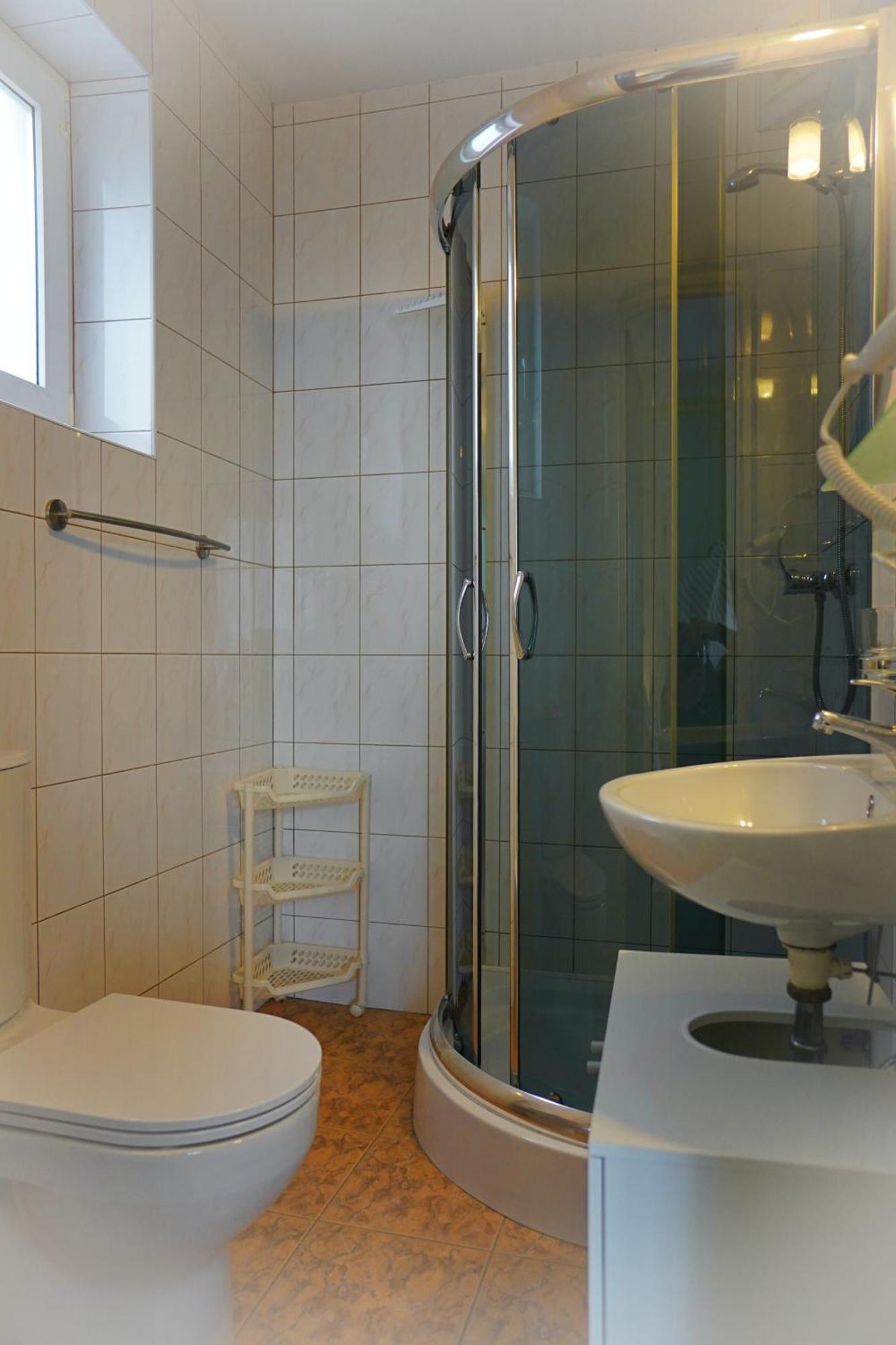 Iwona Pokoje Apartamenty Karwia Camera foto